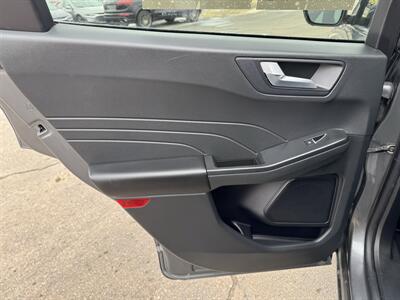 2023 Ford Escape Platinum   - Photo 20 - Schoolcraft, MI 49087