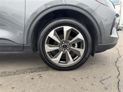 2023 Ford Escape Platinum   - Photo 27 - Schoolcraft, MI 49087