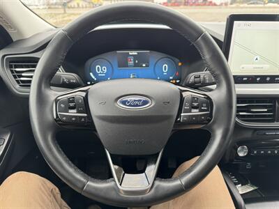2023 Ford Escape Platinum   - Photo 11 - Schoolcraft, MI 49087