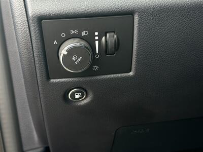 2016 Jeep Grand Cherokee Overland   - Photo 37 - Schoolcraft, MI 49087