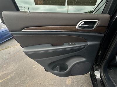 2016 Jeep Grand Cherokee Overland   - Photo 25 - Schoolcraft, MI 49087