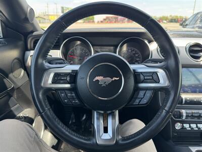 2022 Ford Mustang EcoBoost Premium - Photo 11 - Schoolcraft, MI 49087