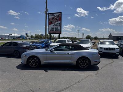 2022 Ford Mustang EcoBoost Premium - Photo 1 - Schoolcraft, MI 49087