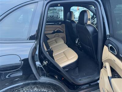 2018 Porsche Cayenne Platinum - Photo 28 - Schoolcraft, MI 49087