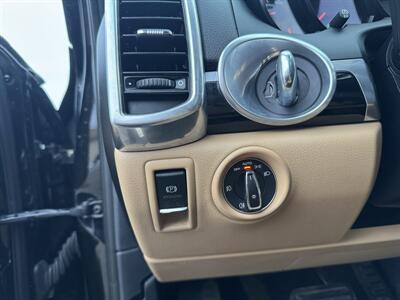 2018 Porsche Cayenne Platinum - Photo 11 - Schoolcraft, MI 49087