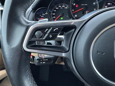 2018 Porsche Cayenne Platinum - Photo 12 - Schoolcraft, MI 49087