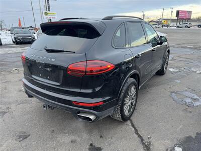 2018 Porsche Cayenne Platinum - Photo 3 - Schoolcraft, MI 49087