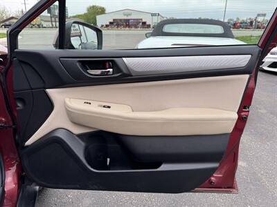 2017 Subaru Outback 2.5i Premium   - Photo 24 - Schoolcraft, MI 49087