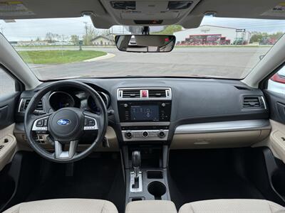 2017 Subaru Outback 2.5i Premium   - Photo 18 - Schoolcraft, MI 49087