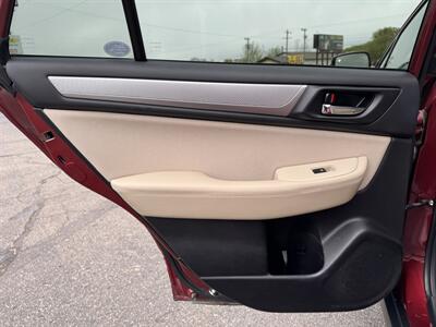 2017 Subaru Outback 2.5i Premium   - Photo 19 - Schoolcraft, MI 49087