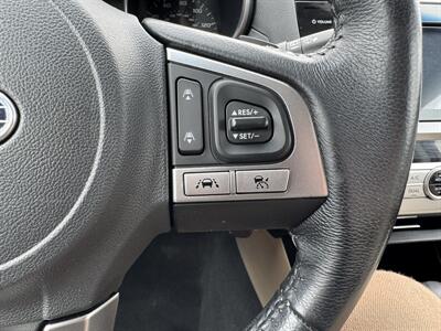 2017 Subaru Outback 2.5i Premium   - Photo 11 - Schoolcraft, MI 49087