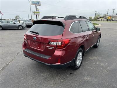 2017 Subaru Outback 2.5i Premium   - Photo 3 - Schoolcraft, MI 49087