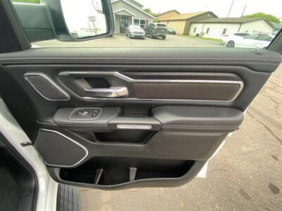 2023 RAM 1500 Laramie   - Photo 10 - Schoolcraft, MI 49087