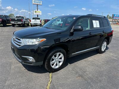 2012 Toyota Highlander   - Photo 3 - Schoolcraft, MI 49087