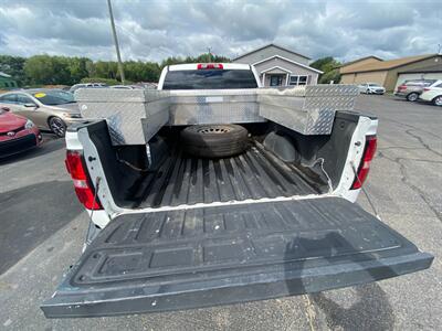 2016 GMC Sierra 1500 SLE   - Photo 23 - Schoolcraft, MI 49087