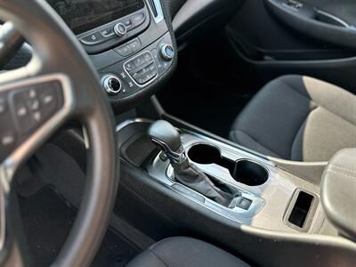 2024 Chevrolet Malibu LT   - Photo 8 - Schoolcraft, MI 49087