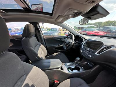 2024 Chevrolet Malibu LT   - Photo 11 - Schoolcraft, MI 49087
