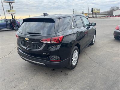 2024 Chevrolet Equinox LT   - Photo 3 - Schoolcraft, MI 49087