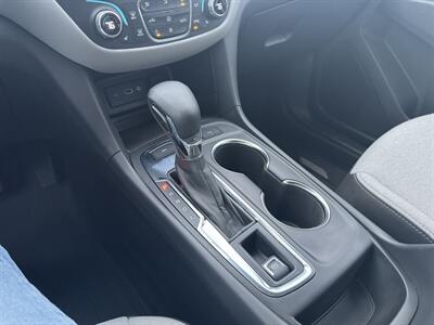 2024 Chevrolet Equinox LT   - Photo 14 - Schoolcraft, MI 49087