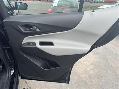 2024 Chevrolet Equinox LT   - Photo 21 - Schoolcraft, MI 49087