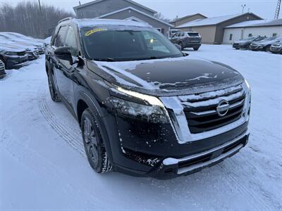 2025 Nissan Pathfinder SV   - Photo 4 - Schoolcraft, MI 49087
