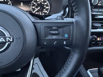 2025 Nissan Pathfinder SV   - Photo 10 - Schoolcraft, MI 49087