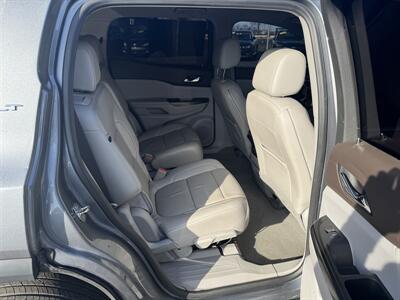 2021 GMC Acadia SLT   - Photo 25 - Schoolcraft, MI 49087