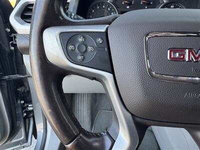 2021 GMC Acadia SLT   - Photo 8 - Schoolcraft, MI 49087