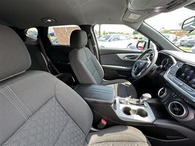 2021 Chevrolet Blazer LT   - Photo 13 - Schoolcraft, MI 49087