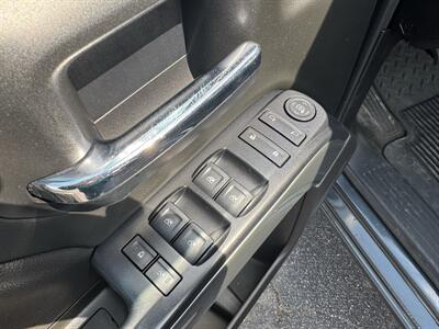 2019 Chevrolet Silverado 1500 LD LT   - Photo 6 - Schoolcraft, MI 49087