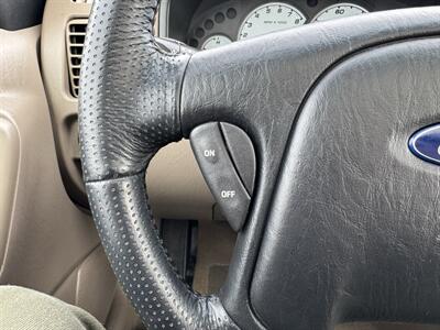 2001 Ford Escape XLT   - Photo 9 - Schoolcraft, MI 49087