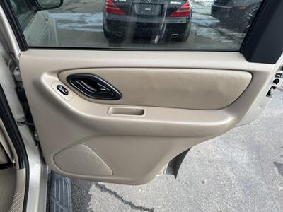 2001 Ford Escape XLT   - Photo 22 - Schoolcraft, MI 49087