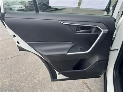 2022 Toyota RAV4 LE   - Photo 17 - Schoolcraft, MI 49087