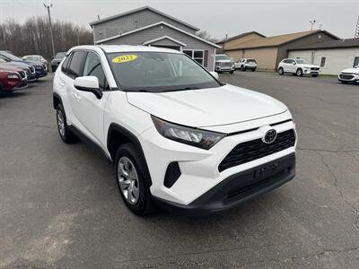 2022 Toyota RAV4 LE   - Photo 4 - Schoolcraft, MI 49087