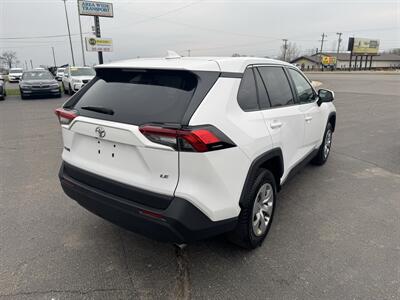 2022 Toyota RAV4 LE   - Photo 3 - Schoolcraft, MI 49087