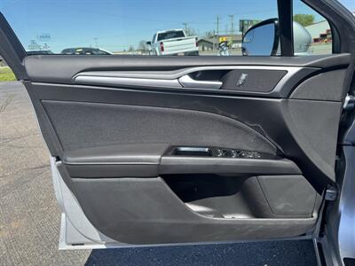 2014 Ford Fusion SE   - Photo 5 - Schoolcraft, MI 49087