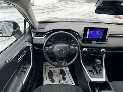 2024 Toyota RAV4 XLE   - Photo 18 - Schoolcraft, MI 49087