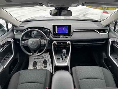 2024 Toyota RAV4 XLE   - Photo 17 - Schoolcraft, MI 49087