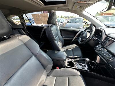 2017 Toyota RAV4 Limited   - Photo 9 - Schoolcraft, MI 49087