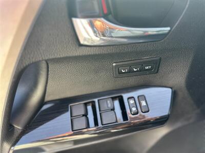 2017 Toyota RAV4 Limited   - Photo 27 - Schoolcraft, MI 49087