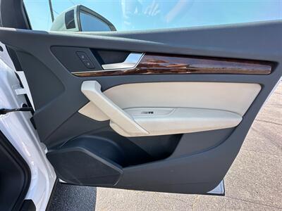 2018 Audi Q5 2.0T quattro Premium Plus   - Photo 13 - Schoolcraft, MI 49087