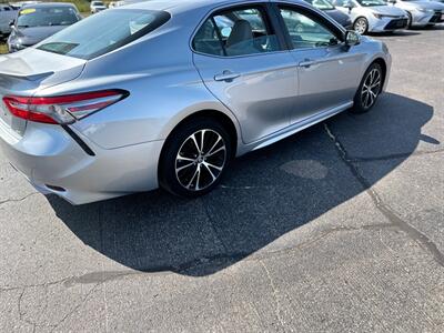 2018 Toyota Camry SE   - Photo 9 - Schoolcraft, MI 49087