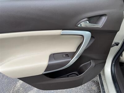 2016 Buick Regal   - Photo 20 - Schoolcraft, MI 49087