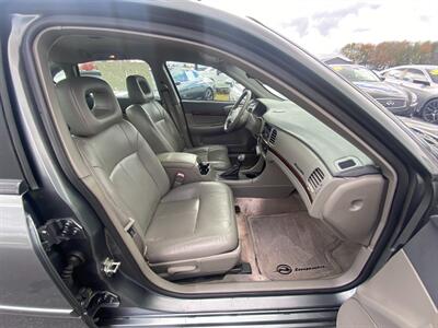 2005 Chevrolet Impala LS   - Photo 11 - Schoolcraft, MI 49087