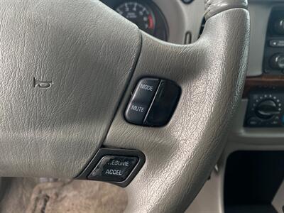 2005 Chevrolet Impala LS   - Photo 29 - Schoolcraft, MI 49087