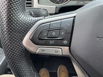 2021 Volkswagen Atlas Cross Sport V6 SE R-Line   - Photo 9 - Schoolcraft, MI 49087