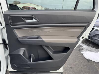 2021 Volkswagen Atlas Cross Sport V6 SE R-Line   - Photo 22 - Schoolcraft, MI 49087