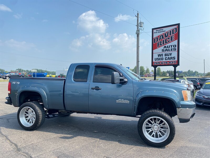 2010 GMC Sierra 1500 SL - Photo 1 - Schoolcraft, MI 49087