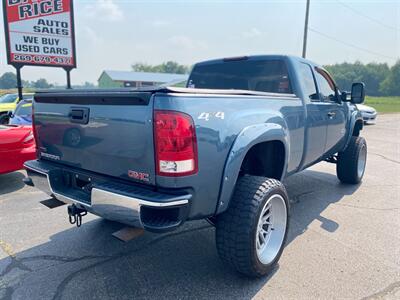 2010 GMC Sierra 1500 SL   - Photo 9 - Schoolcraft, MI 49087
