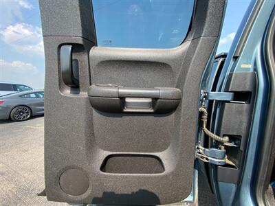 2010 GMC Sierra 1500 SL   - Photo 17 - Schoolcraft, MI 49087